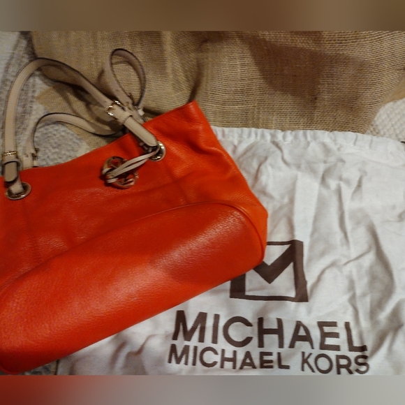 Michael Kors double strap Large orange leather shoulder bag - Picture 3 of 5